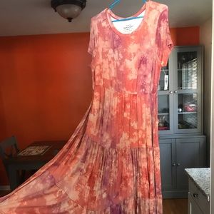 TORRID SUPER SOFT TIERD MAXI w/Pockets